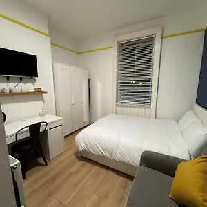 13 Summerhill South Bed & Breakfast Cork